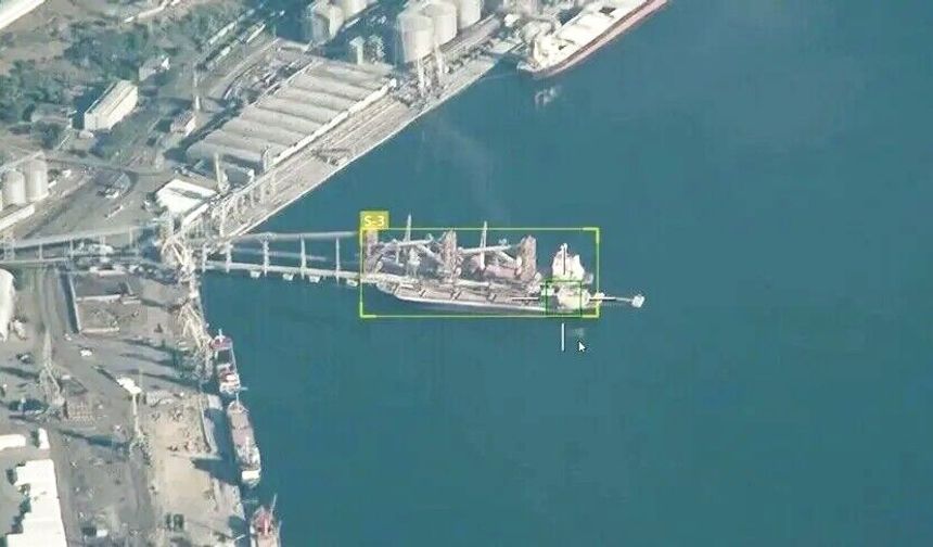 Rusya: Ukrayna'nın Yujnıy Limanı'nda ordu için kullanılan gemiyi ve altyapı tesislerini vurduk