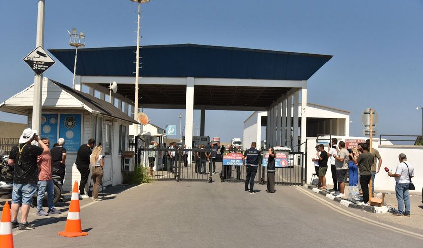 Türkiye'nin Lefkoşa Büyükelçisi, KKTC açıklarındaki arama kurtarma çalışmalarına destek verildiğini söyledi