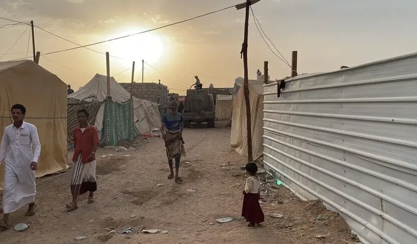 Yemen haber ajansı: Husilerin balistik füze saldırısında 4 sivil öldü 9 kişi yaralandı