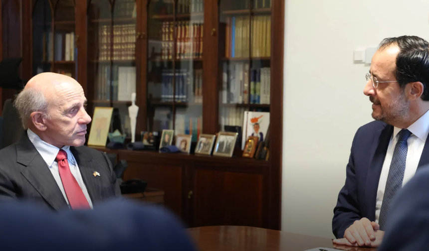 Hristodulidis ABD’nin Kıbrıs Büyükelçisi Breslow’la görüştü
