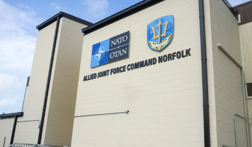 NATO'nun Müşterek Kuvvet Komutanlığı Norfolk'un komutası ilk kez Avrupalı generale verildi