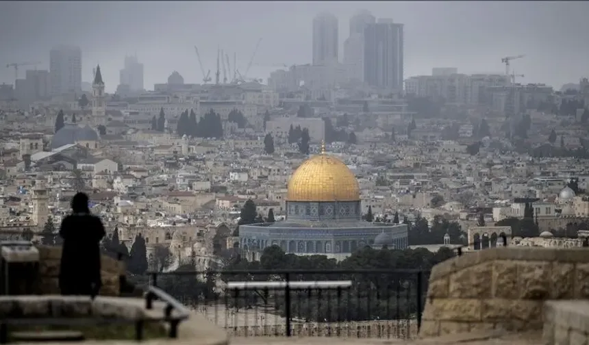 Hamas: İsrail, Mescid-i Aksa'da yeni bir fiili durum dayatmaya çalışıyor