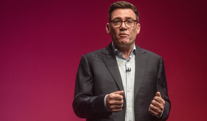 İngiltere Başbakanı Burnham, Brexit'in faydadan çok zarar verdiğini belirtti