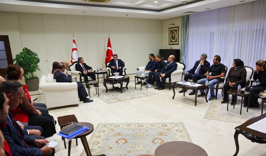 TC Cumhurbaşkanı Yardımcısı Yılmaz, kayıp yakınlarıyla bir araya geldi