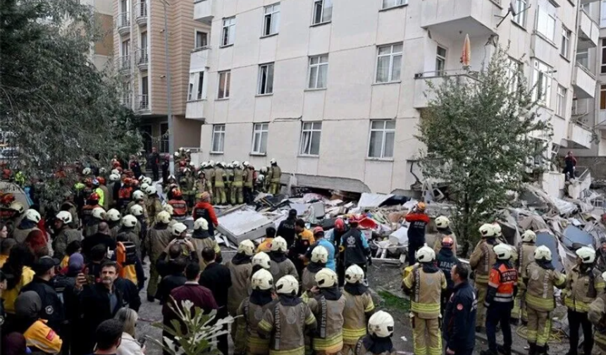 İstanbul Maltepe’de 7 katlı binada kısmi çökme meydana geldi