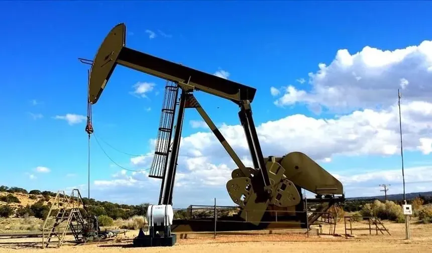 Brent petrol 104,47 dolardan işlem görüyor
