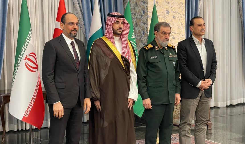 Tahran'da Türkiye, Suudi Arabistan, Pakistan ve İran arasında dörtlü toplantı sona erdi