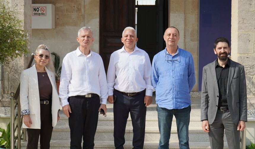 Paşaoğlu, Girne bölgesindeki bazı okulları ziyaret etti