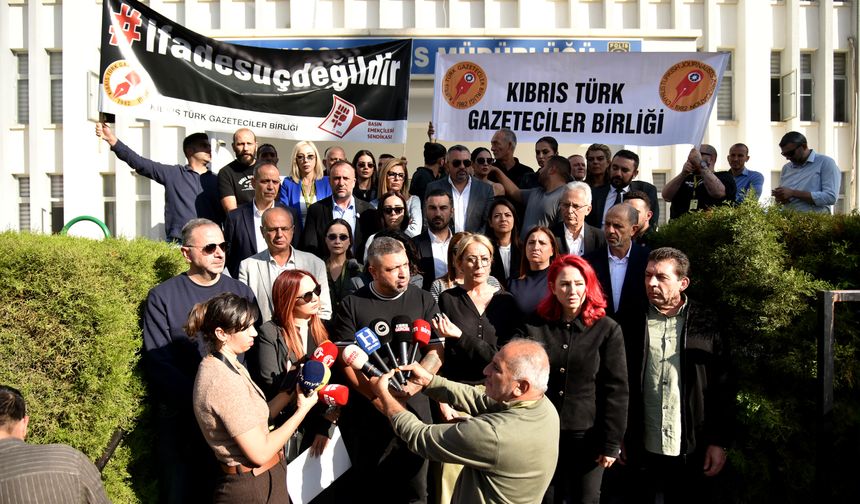 Basın örgütleri Lefkoşa Polis Müdürlüğü önünde açıklama yaptı… “Gazetecilik suç değildir”